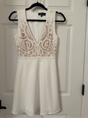 Lulu's White Lace V-Neck Sleeveless Mini Dress